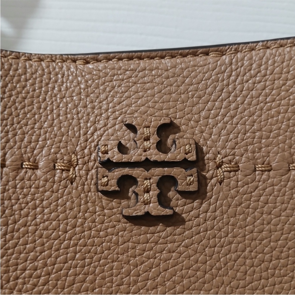 Tory Burch Sand McGraw - Picture 3 of 13